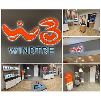 Centro Commerciale Pergine - Shop Center Valsugana - Trento - Wind Tre Telefonia Mobile Dati - W3